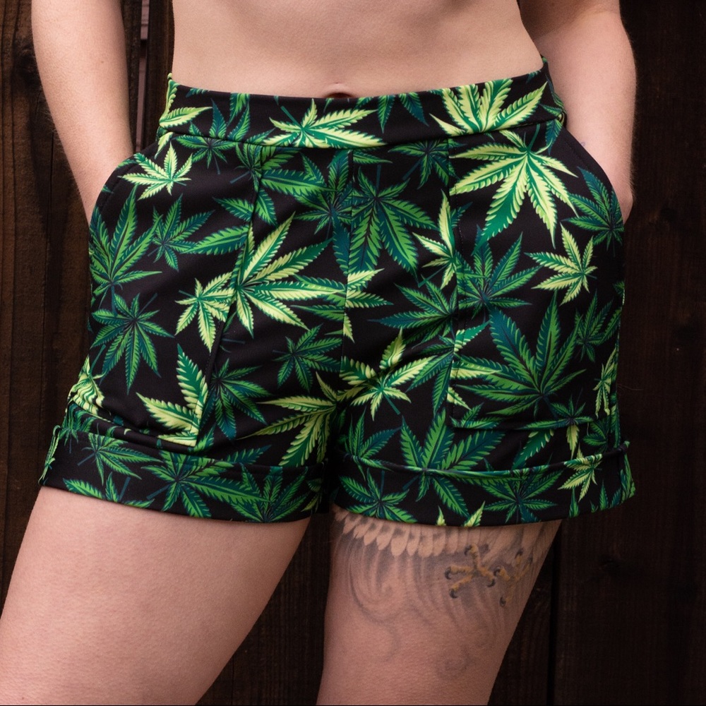BlackMilk Woah Dude Cuffed Shorts